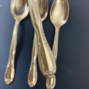 Vtg International Silver CHAPEL HILL 4 Oval Soup Spoons Superior Stainless MCM